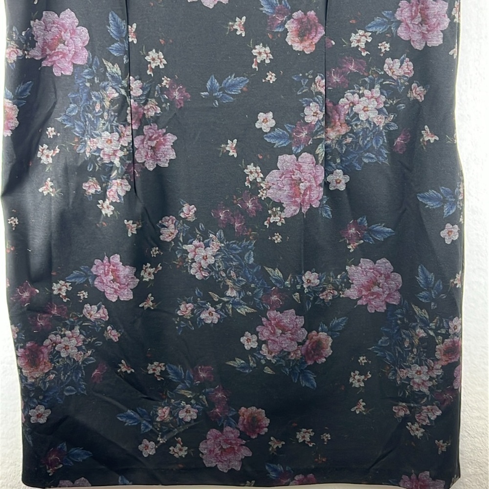 Mario Serrani Women’s Sheath Dress Size XL Black Knit W/Muted Floral Print NWT - Picture 4 of 11